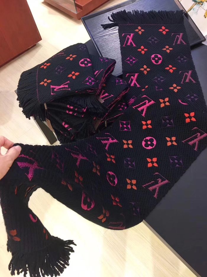 Louis Vuitton Scarf LV00153